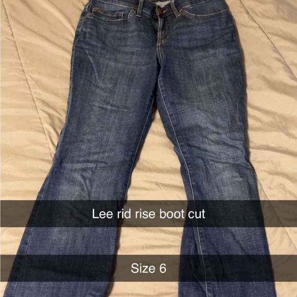 Clothes - Picture 16 of 17